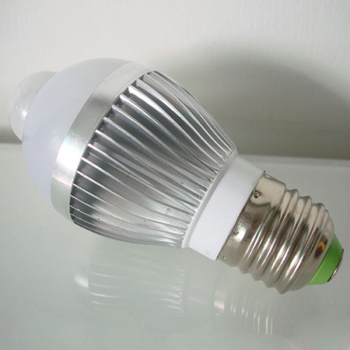 E27_3W_5w_7W_LED_Lamp_Infrared_PIR_Motion_Detection_Sensor_Light_Bulbs