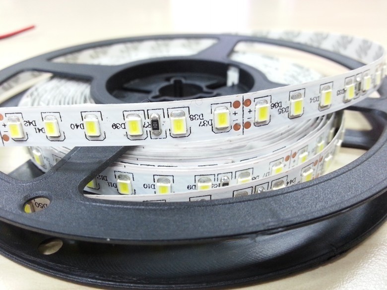 24V DC 5M 2835 SMD 600Leds Flexible Led Strip Light 120Leds/m 16.4Ft